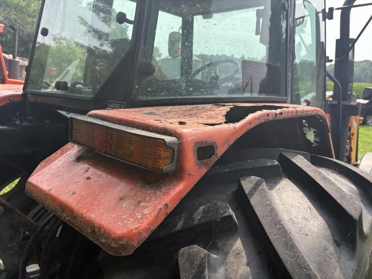 2002-agco-lt85-image-11
