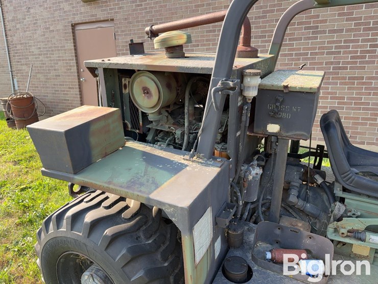 military-rough-terrain-forklift-image-16