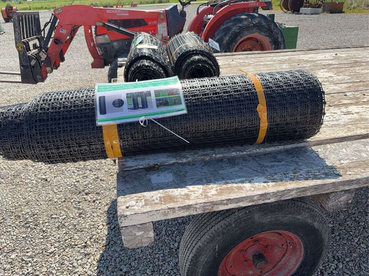 black-plastic-mesh-safety-fencing-roll-image-3