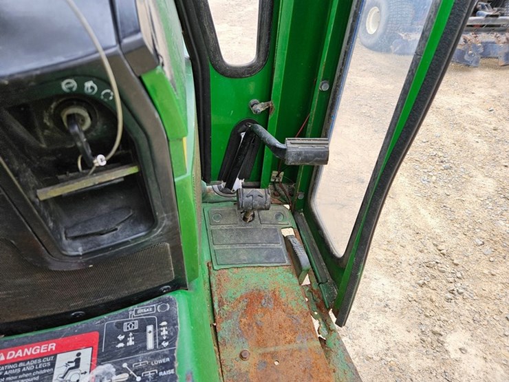 john-deere-425-image-23