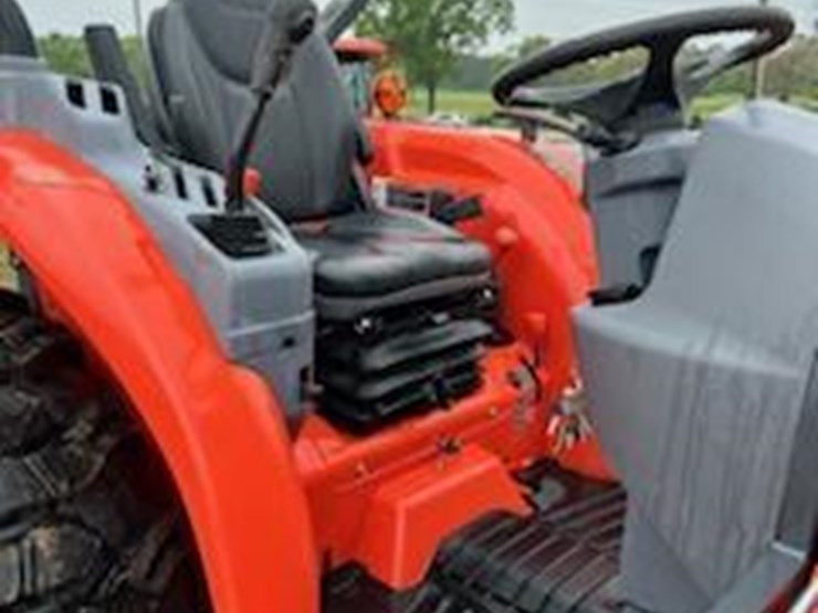 2024-kubota-l6060hst-image-3