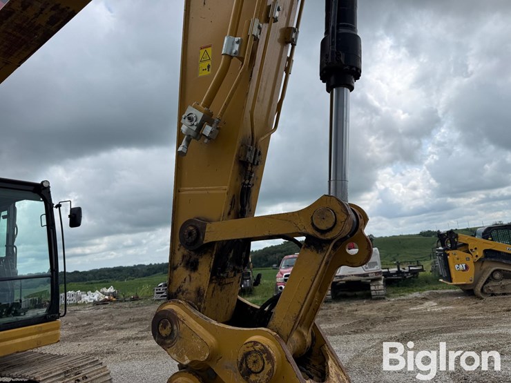 2019-caterpillar-325flcr-image-19