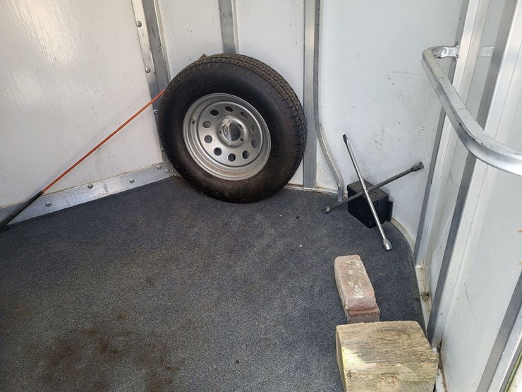 hart-tandem-axle-2-horse-bumper-trailer-w/tack-room-image-17