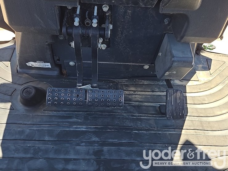 2019-deere-310sl-image-62