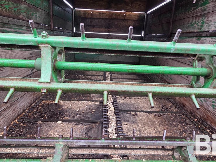 john-deere-112-image-10