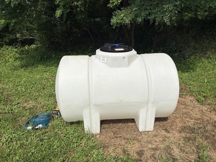 325-gallon-poly-tank-image-1