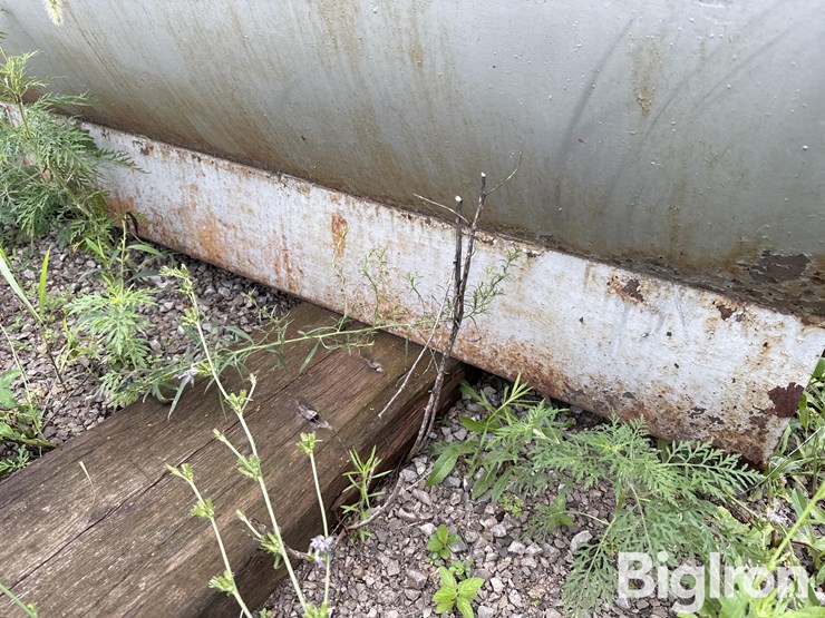 1,000-gal-fule-tank-w/-pump-image-17