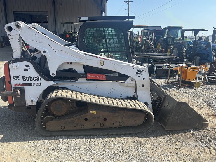 2012-bobcat-t870-image-1