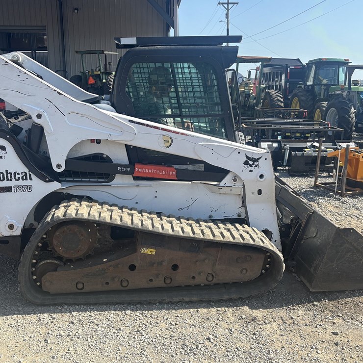 2012 BOBCAT T870