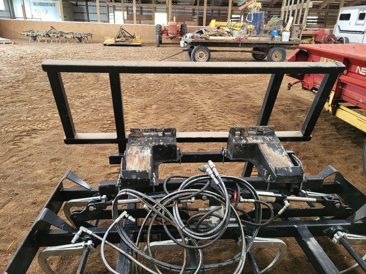 2018-marcrest-bg42-bale-grapple-w/skid-loader-mounting-plate-and-removable-bale-guard---one-owner-like-new-image-18