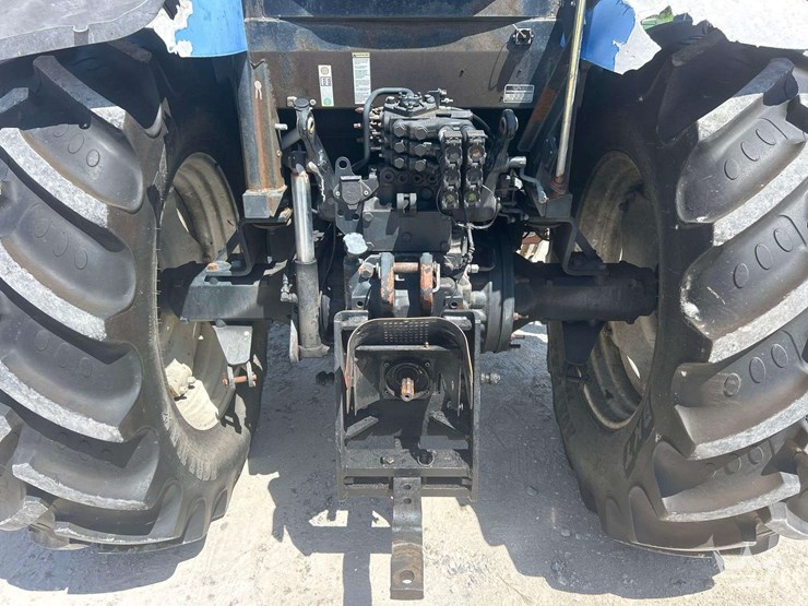new-holland-t6030-image-11