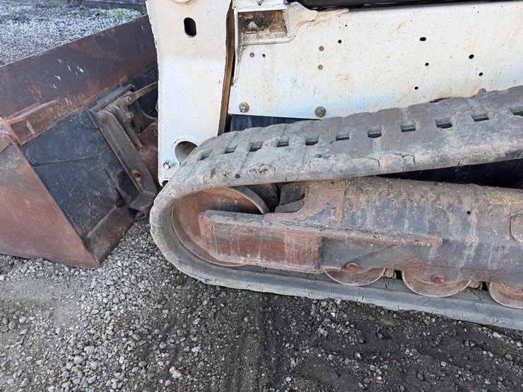 bobcat-t650-image-17