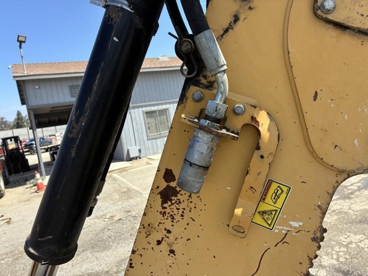 2008-caterpillar-430e-image-15
