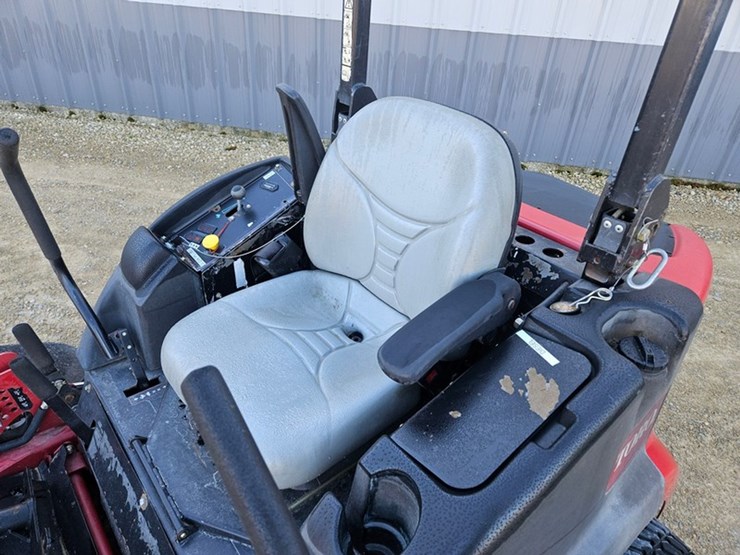 toro-groundsmaster-7200-image-13