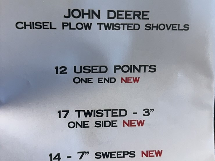 jd-chisel-plow-twisted-shovels-image-9