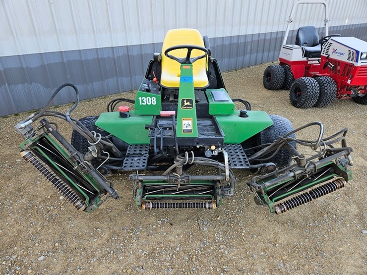 john-deere-3215a-image-8
