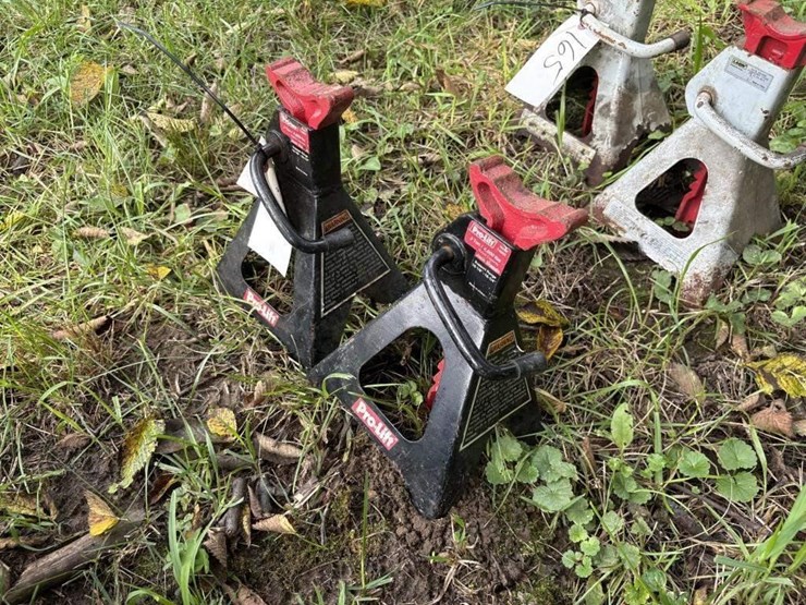 jack-stands---pair-image-2