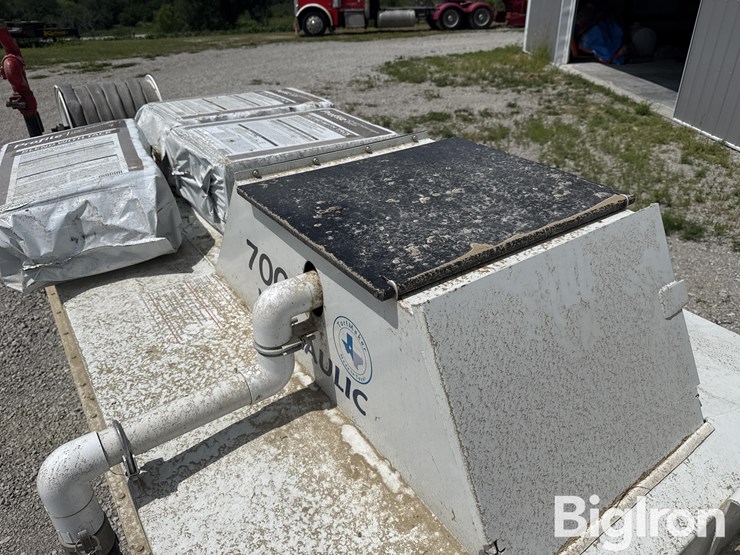 turf-maker-700-hydro-seeder-image-18