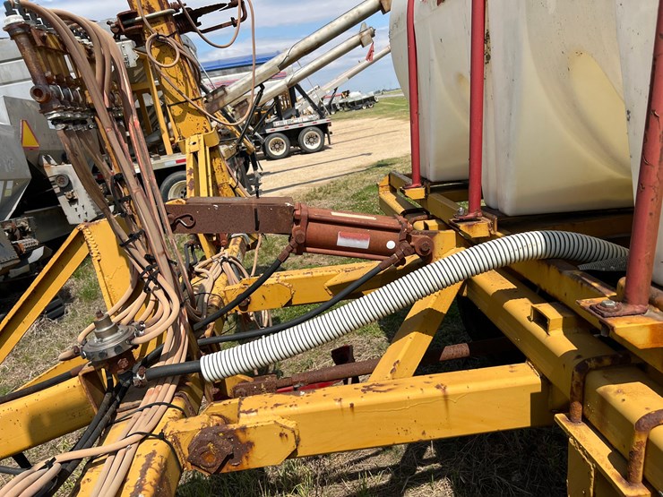 kbh-8-row-liquid-applicator-image-8