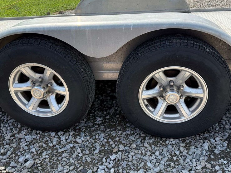 2016-sundowner-trailers-aluminum-car-hauler-image-6