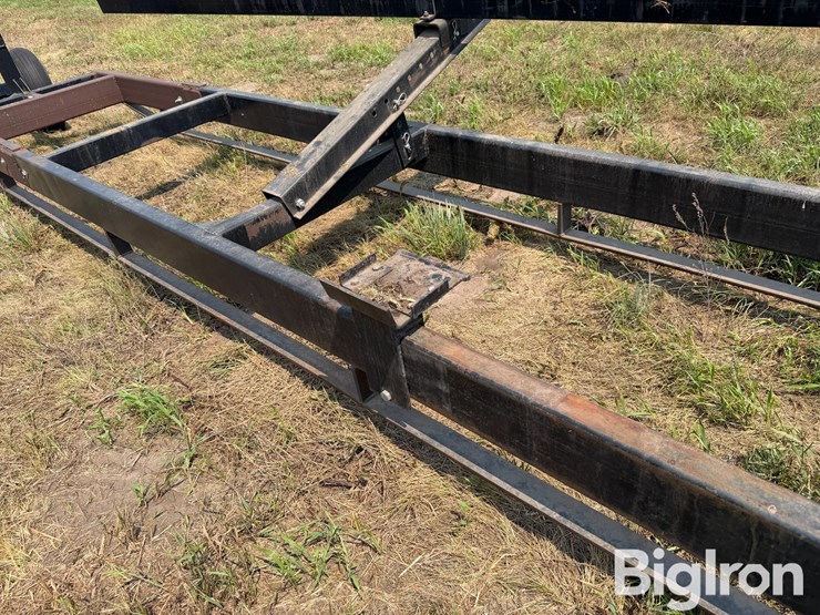 p-k-40'-header-trailer-image-13