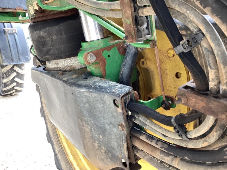 2020-john-deere-r4045-image-51