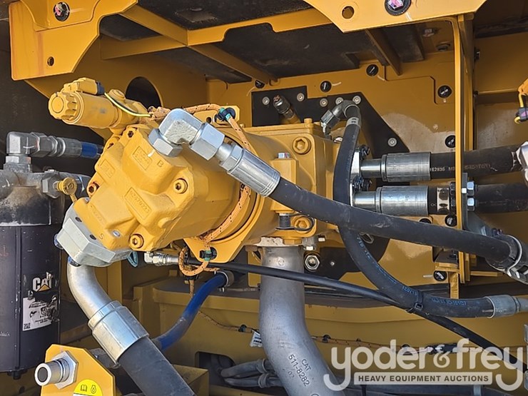2019-caterpillar-336-image-42