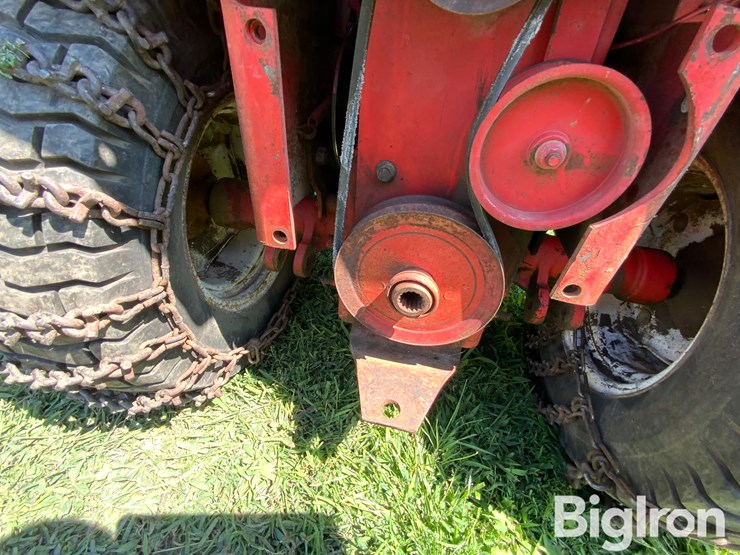 1978-massey-ferguson-1650-image-10