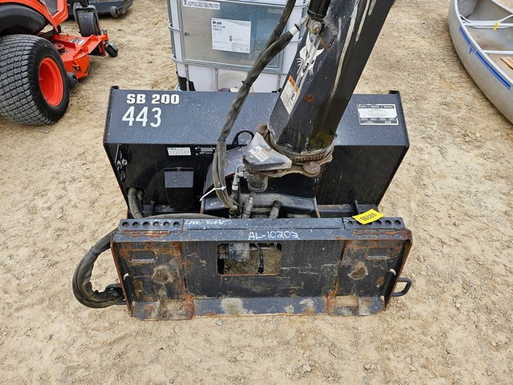 #6880-•-bobcat-sb-200-snow-blower-image-17