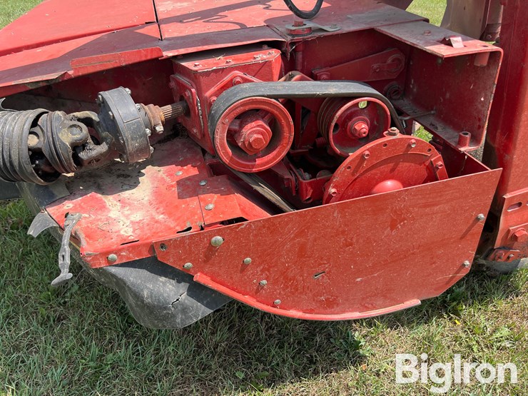 new-holland-1411-image-16