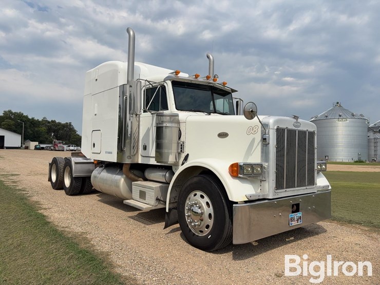 2000-peterbilt-378-image-3