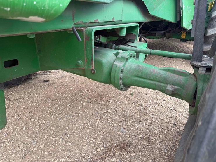 2005-john-deere-7400-image-24