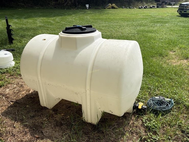 325-gallon-poly-tank-image-5