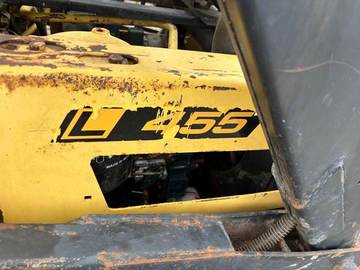 new-holland-455-image-10