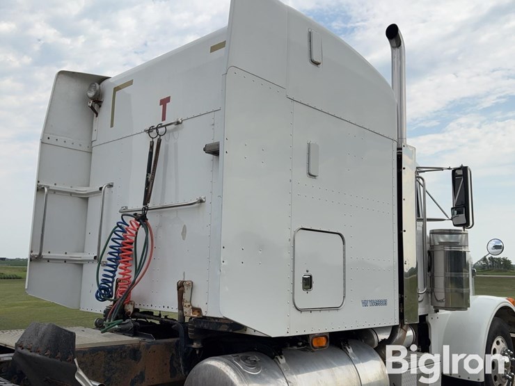 2000-peterbilt-378-image-17