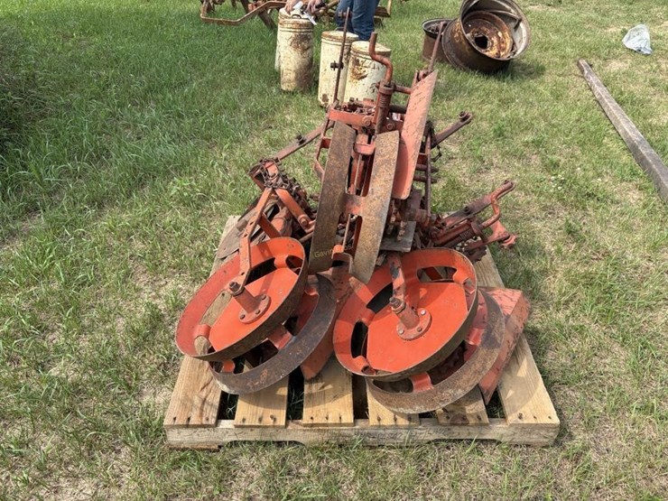 allis-chalmers-fast-coupler-planter-parts-image-3