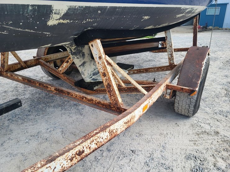 capri-sailboat-w/-single-axle-bumper-trailer-and-johnson-sailmaster-motor-image-16