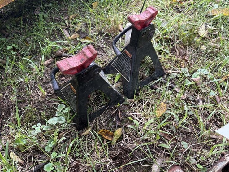jack-stands---pair-image-3