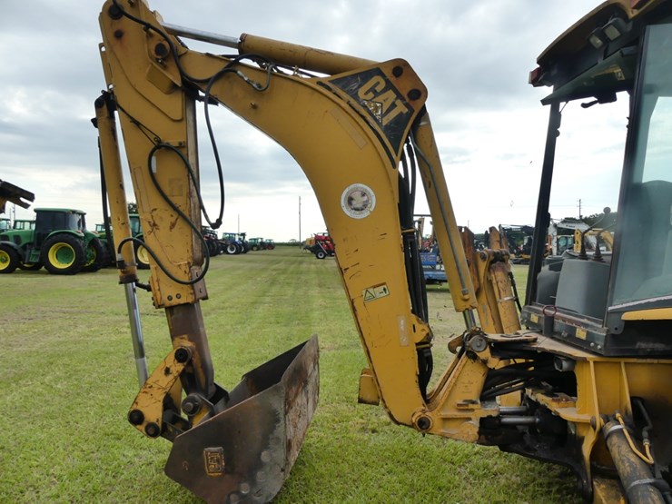 2004-caterpillar-416d-image-21