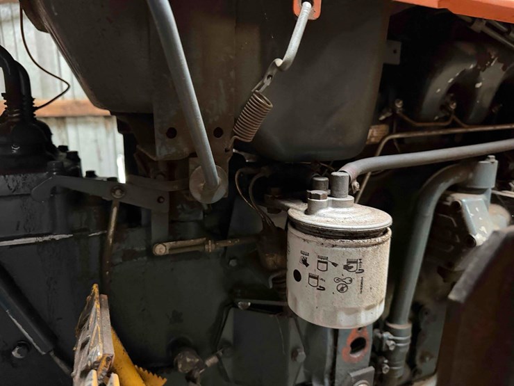 245-kubota-tractor-image-13