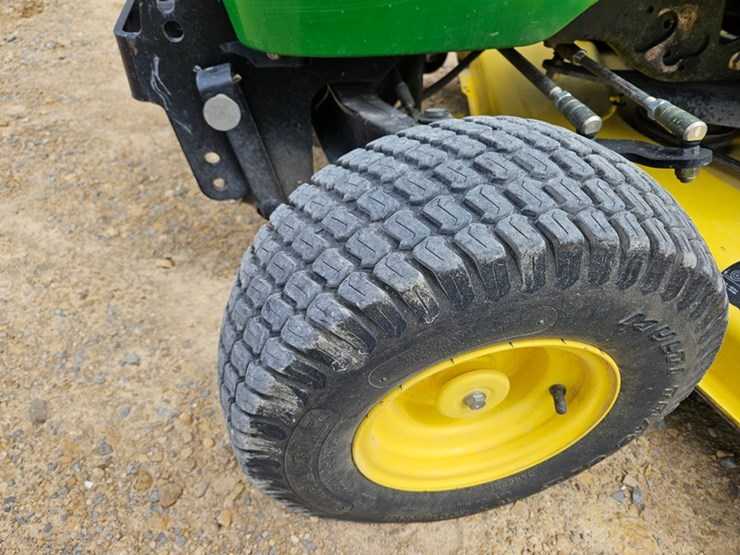 john-deere-x724-image-10