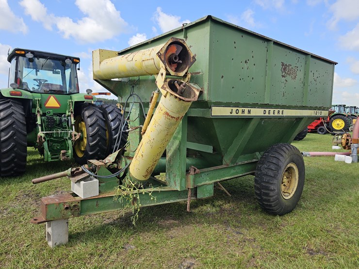john-deere-1210-image-1