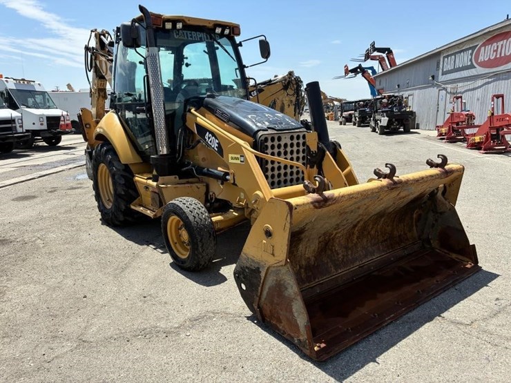 2008-caterpillar-420e-image-2