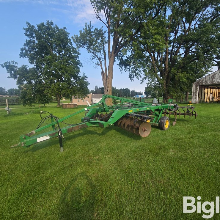 JOHN DEERE 512