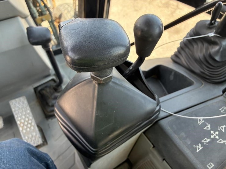 2008-caterpillar-420e-image-30
