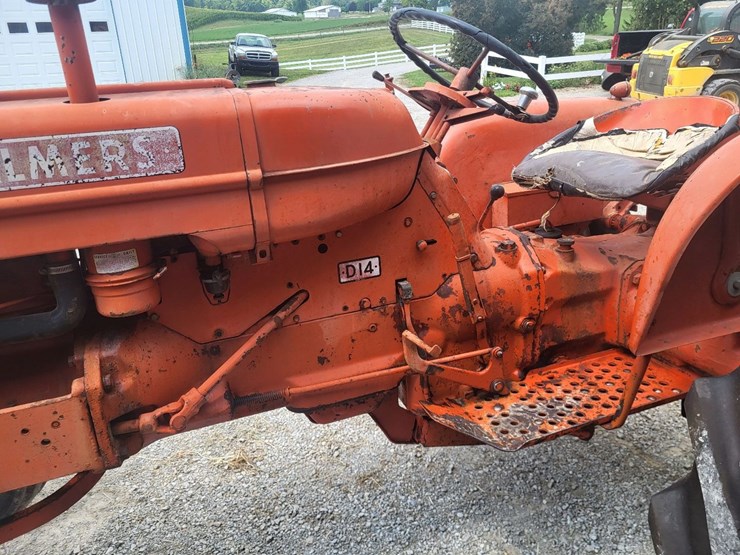 allis-chalmers-d14-tractor-image-15