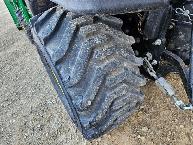 john-deere-1025r-image-16