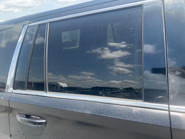 chevrolet-tahoe-image-20