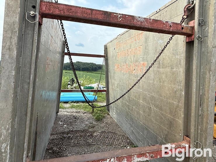 aluminum-trench-box-image-11