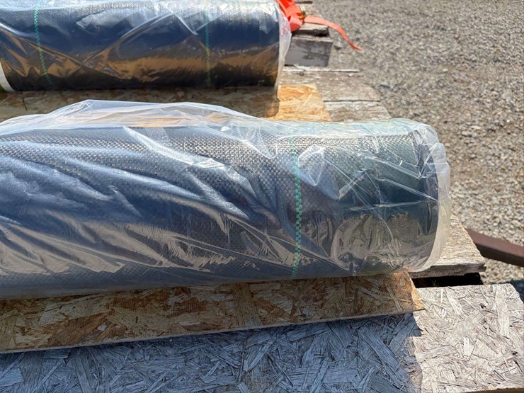 woven-landscape-fabric-rolls-image-3